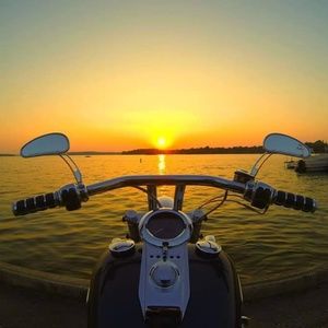 Meet your Posher, Carla